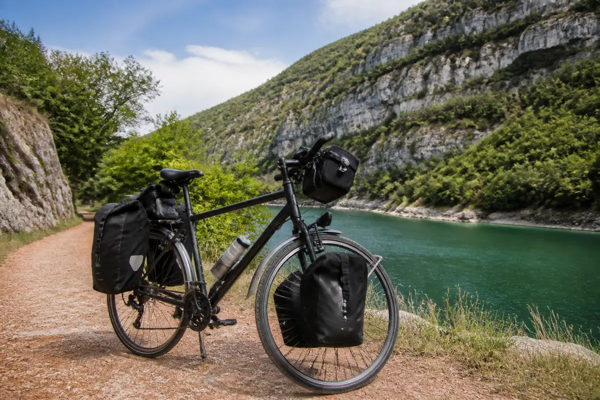 Vélo de voyage : Quel modèle choisir pour votre aventure ?
